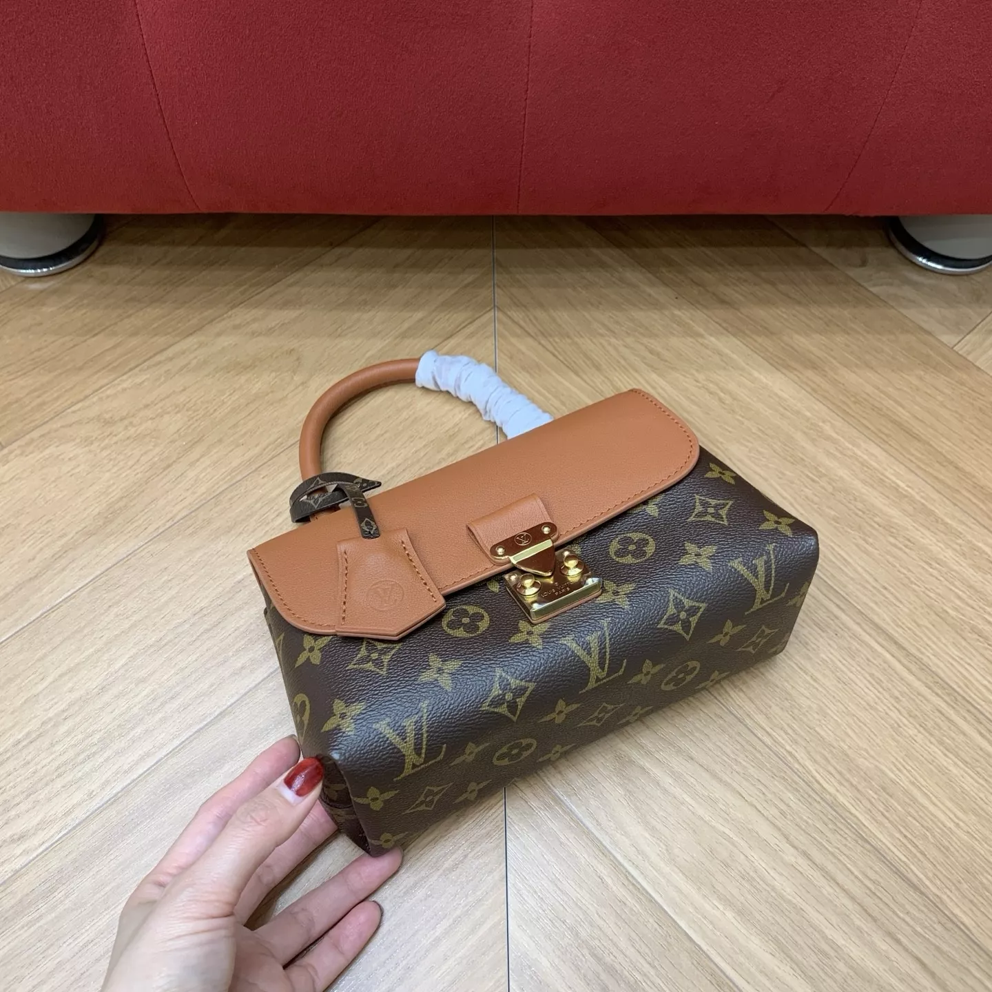 루이비통 마들렌 BB 모노그램 캔버스 토트백 상세 이미지 24