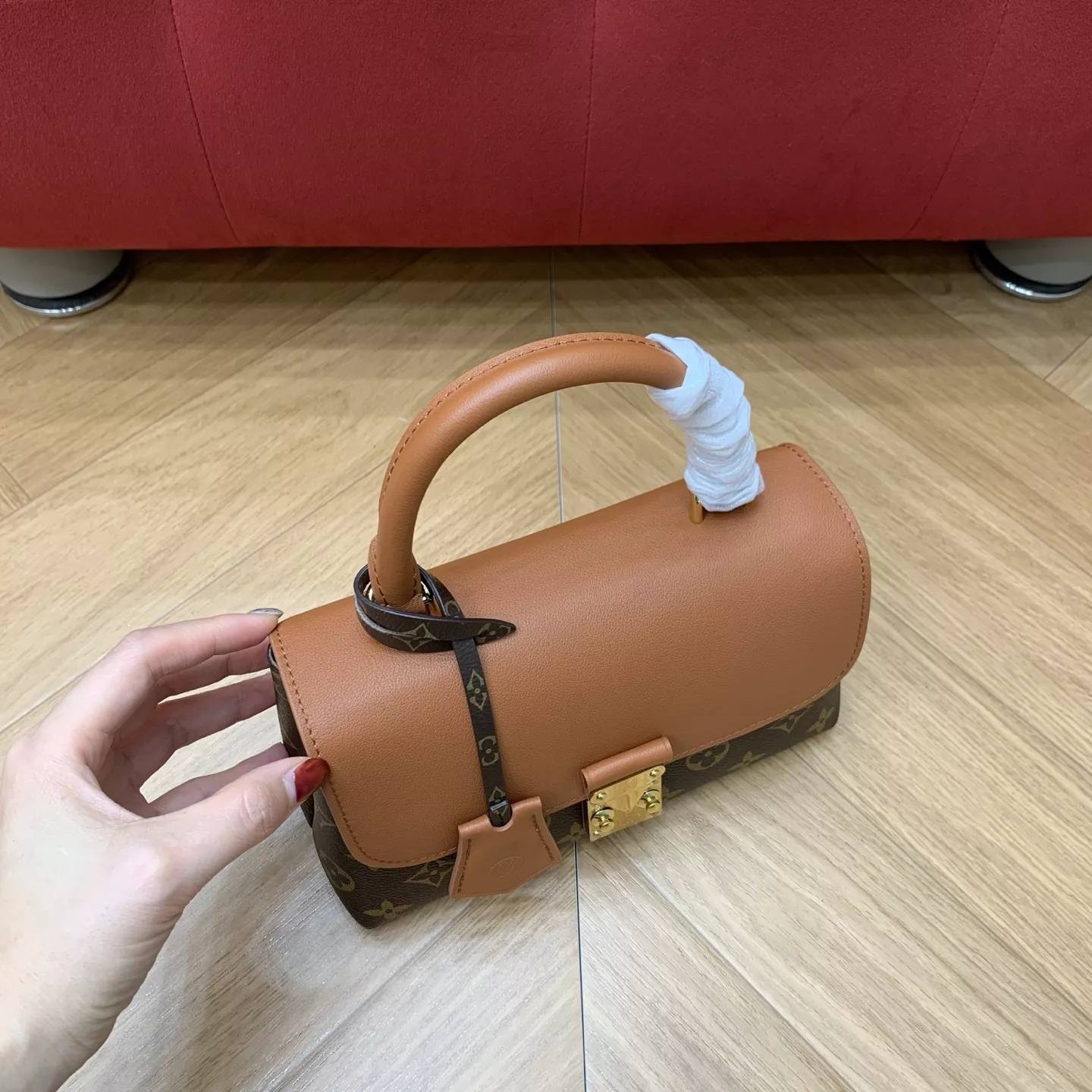 루이비통 마들렌 BB 모노그램 캔버스 토트백 상세 이미지 26
