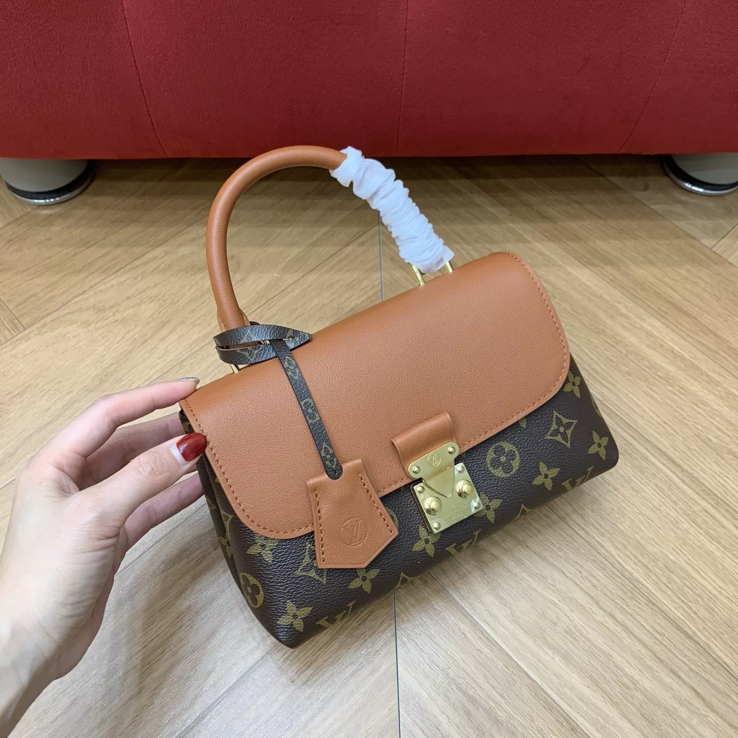 루이비통 마들렌 BB 모노그램 캔버스 토트백 상세 이미지 20