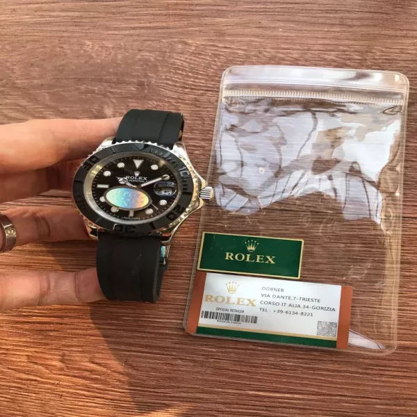 롤렉스 요트마스터 40mm 블랙 다이얼 우레탄 스트랩 기계식 시계