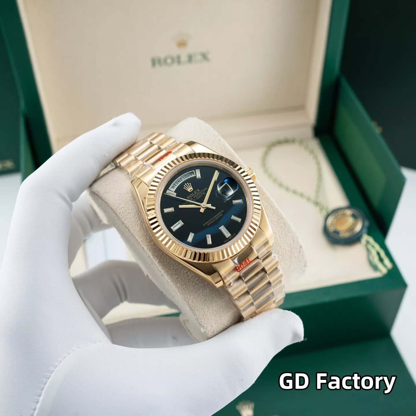 루이비통 데이데이트 40mm 사파이어 크리스탈 메탈 시계 상세 이미지 4