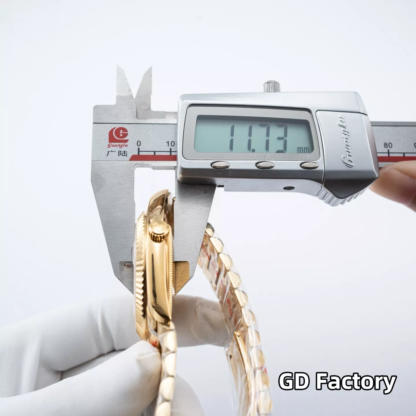 루이비통 데이데이트 40mm 사파이어 크리스탈 메탈 시계 상세 이미지 18