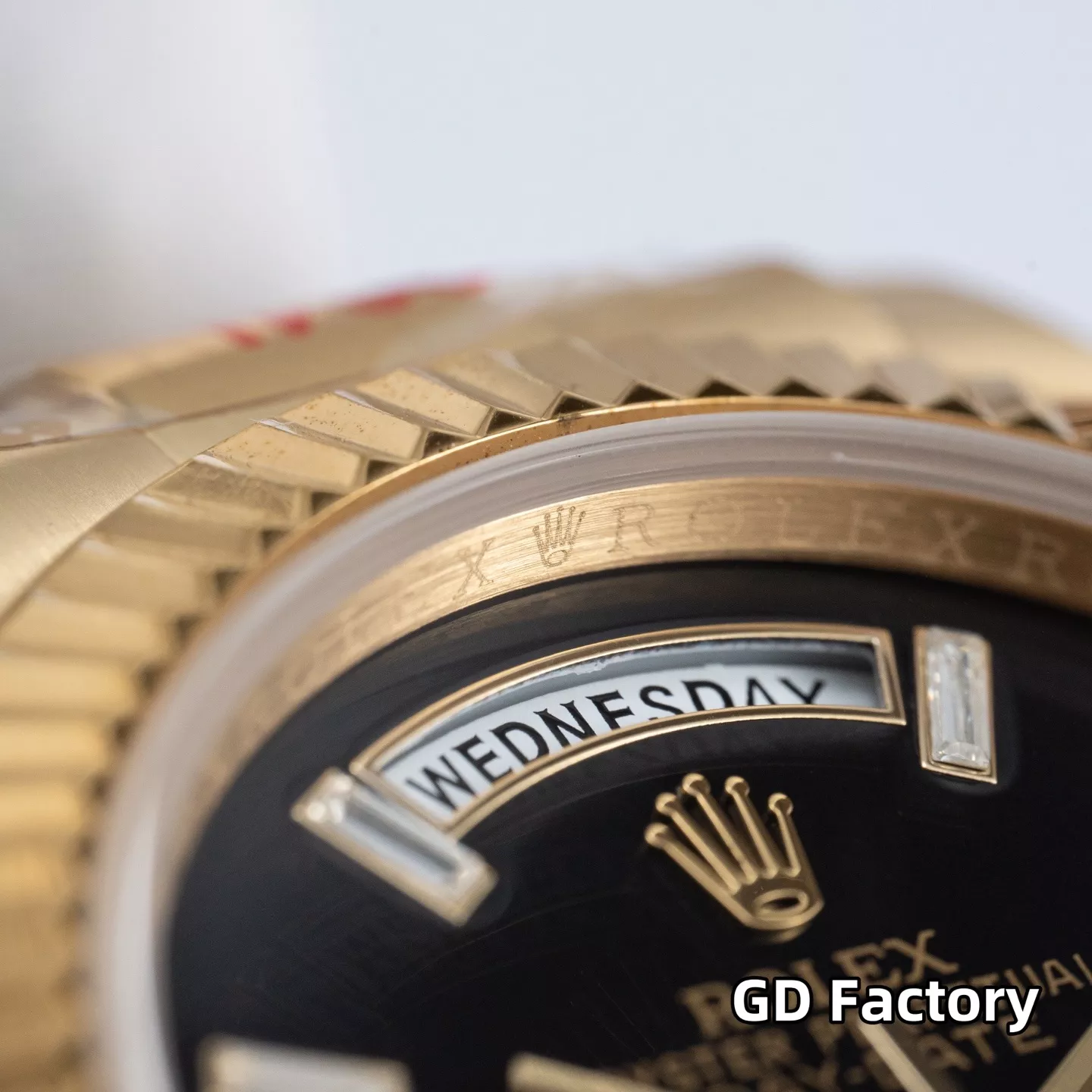 루이비통 데이데이트 40mm 사파이어 크리스탈 메탈 시계 상세 이미지 15