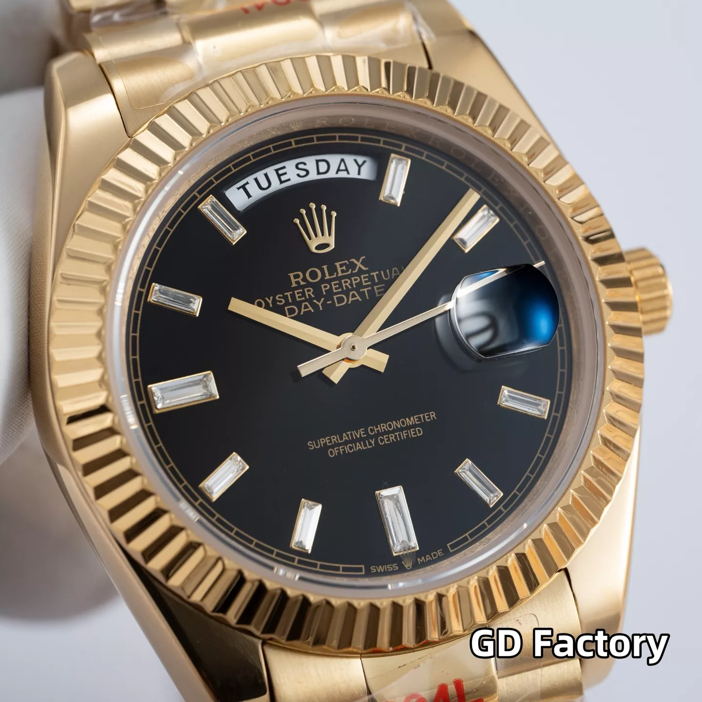 루이비통 40mm 데이데이트 사파이어 크리스탈 메탈 시계 상세 이미지 11