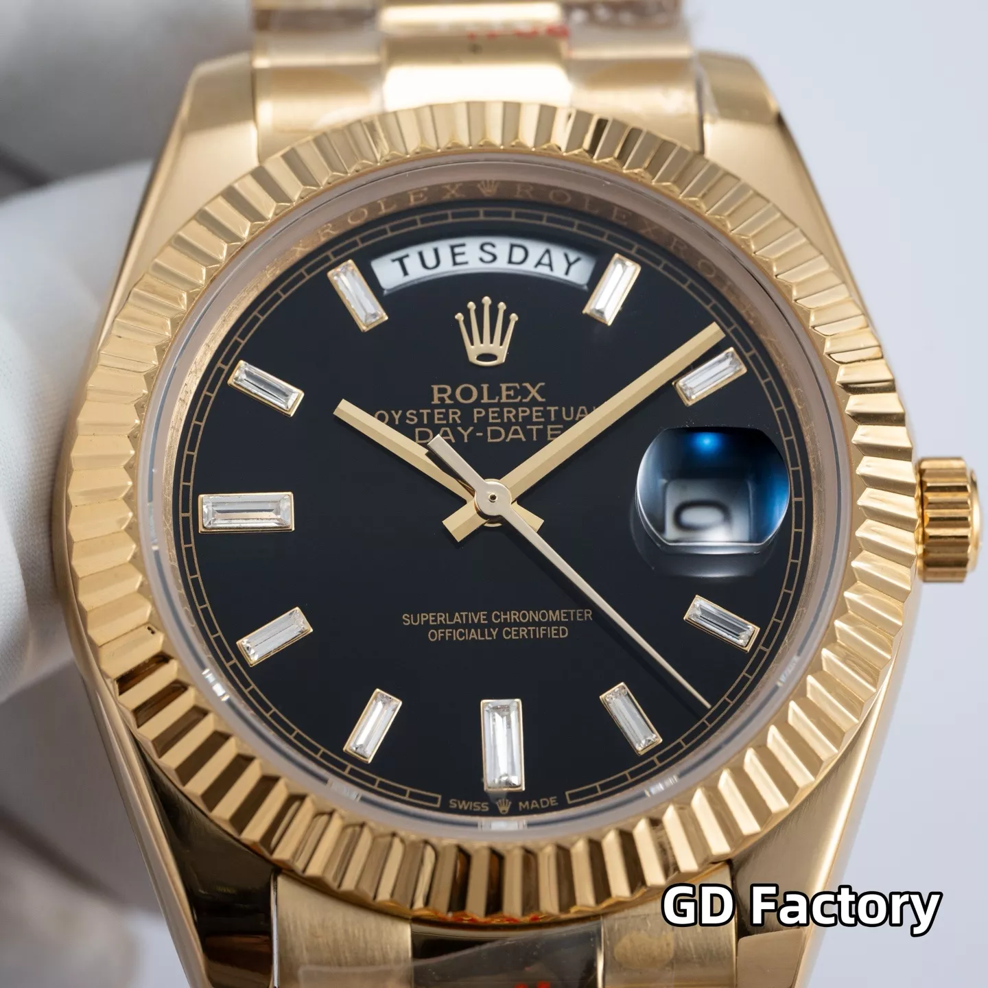 루이비통 40mm 데이데이트 사파이어 크리스탈 메탈 시계 상세 이미지 10