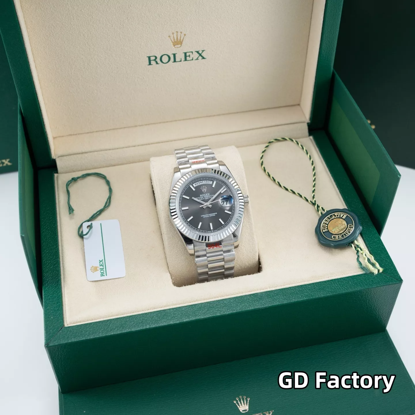 루이비통 40mm 데이데이트 사파이어 크리스탈 메탈 시계 상세 이미지 1