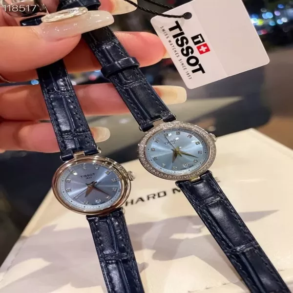 티쏘 嘉丽 스몰 뷰티 26mm 블루 다이얼 가죽 시계
