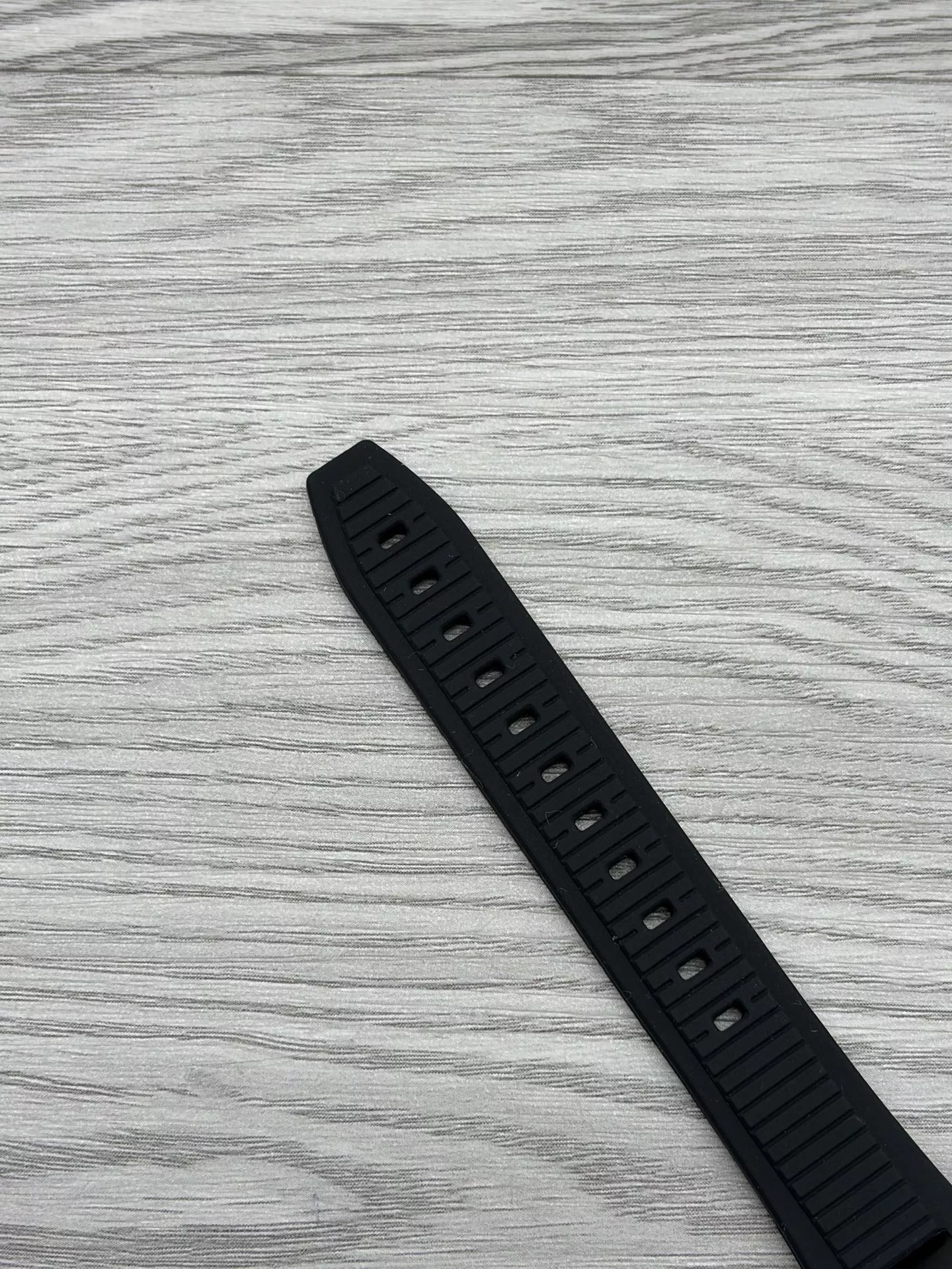 티쏘 모토GP 38mm 실리콘 스트랩 크로노그래프 손목시계 상세 이미지 5