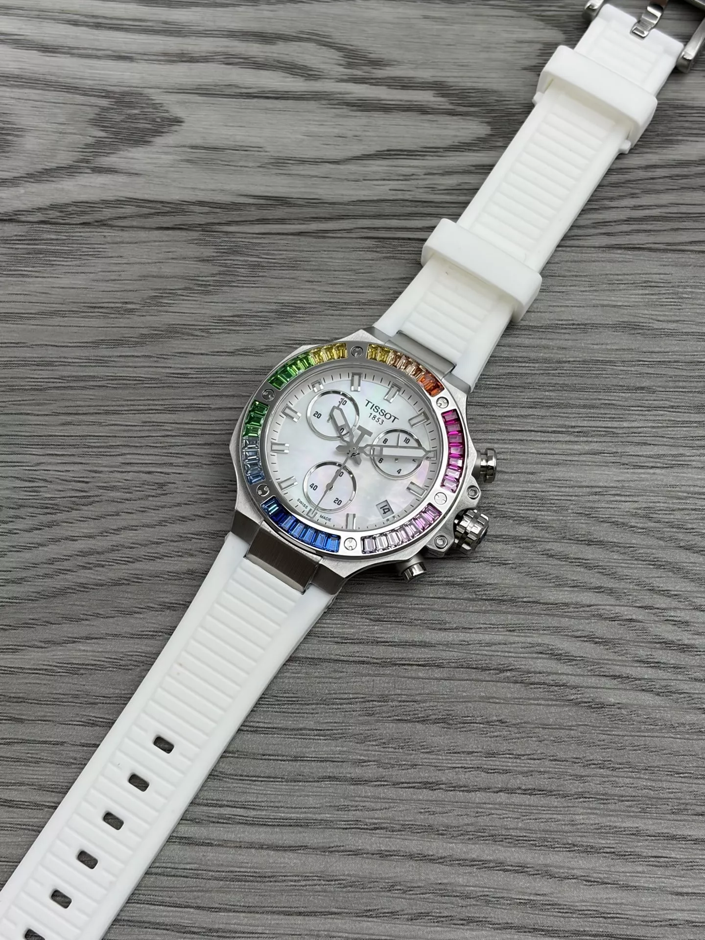 티쏘 모토GP 38mm 실리콘 스트랩 멀티기능 쿼츠 손목시계 상세 이미지 3