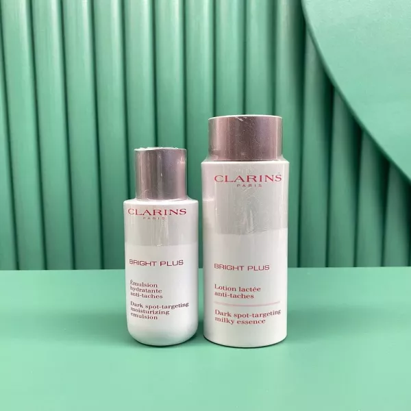 클라랑스 브라이트 플러스 밀키 에센스 로션 200ml & 에멀전 75ml 세트
