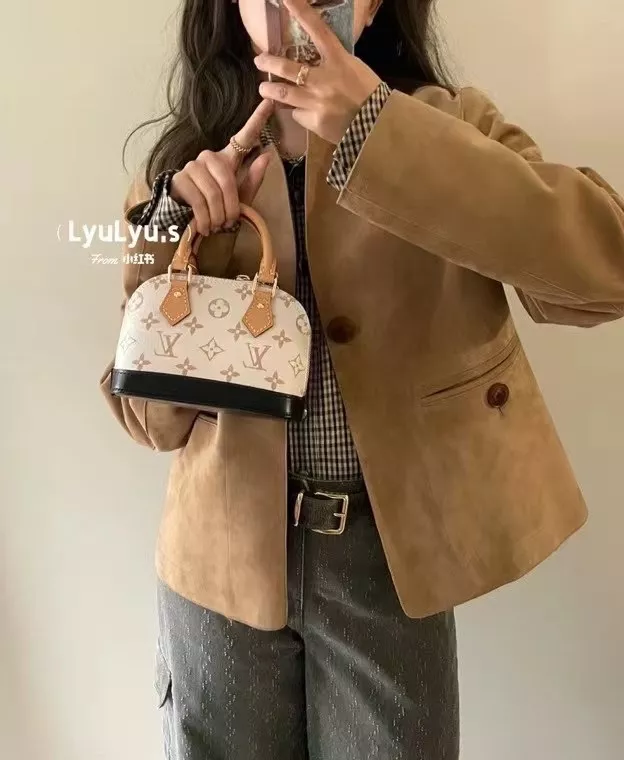 루이비통 나노 알마 모노그램 토트백 상세 이미지 22