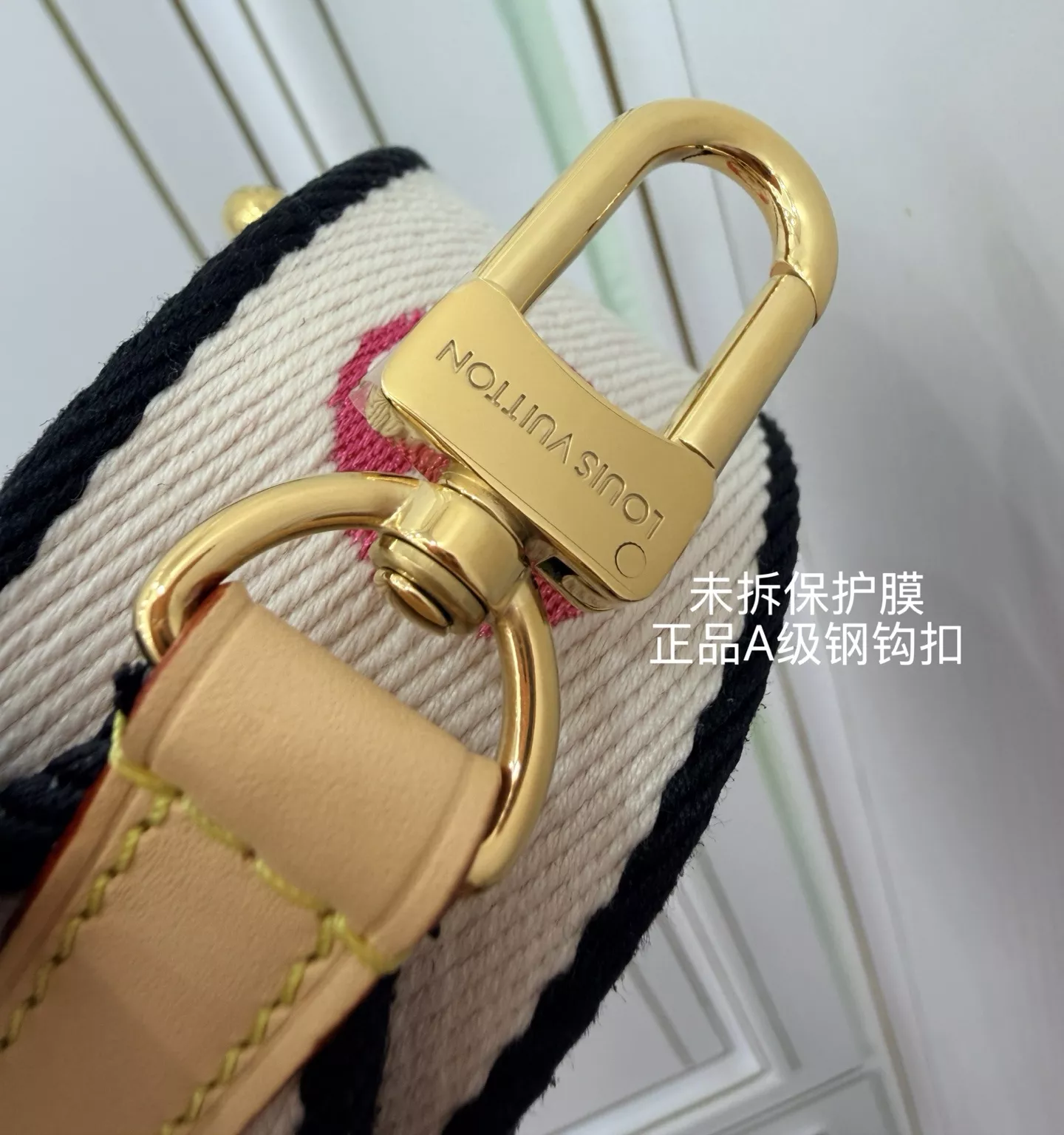 루이비통 모노그램 캔버스 원통형 핸들 보스턴백 상세 이미지 17