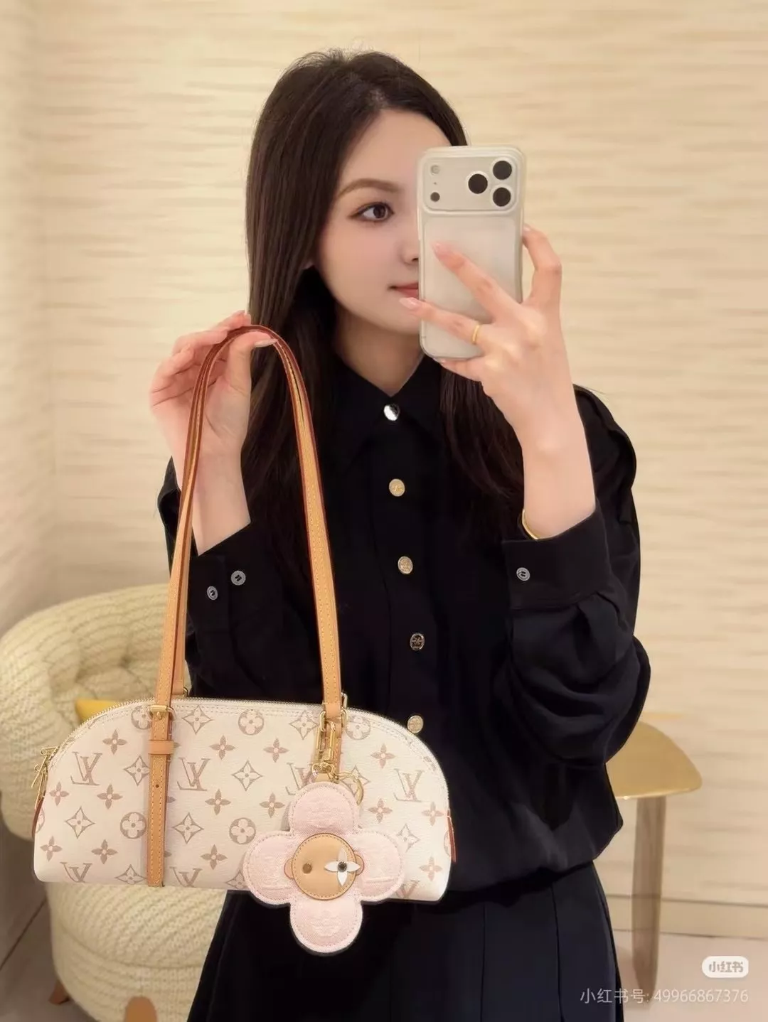 루이비통 다미에 아주르 코팅 캔버스 슬림 바게트백 상세 이미지 17