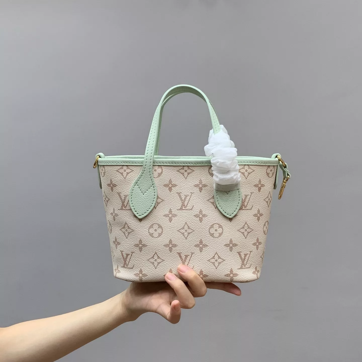 루이비통 BB 리버서블 쇼핑백 캔버스 토트백 상세 이미지 30