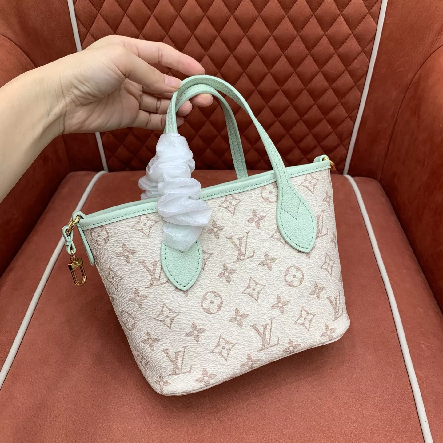 루이비통 BB 리버서블 쇼핑백 캔버스 토트백 상세 이미지 3