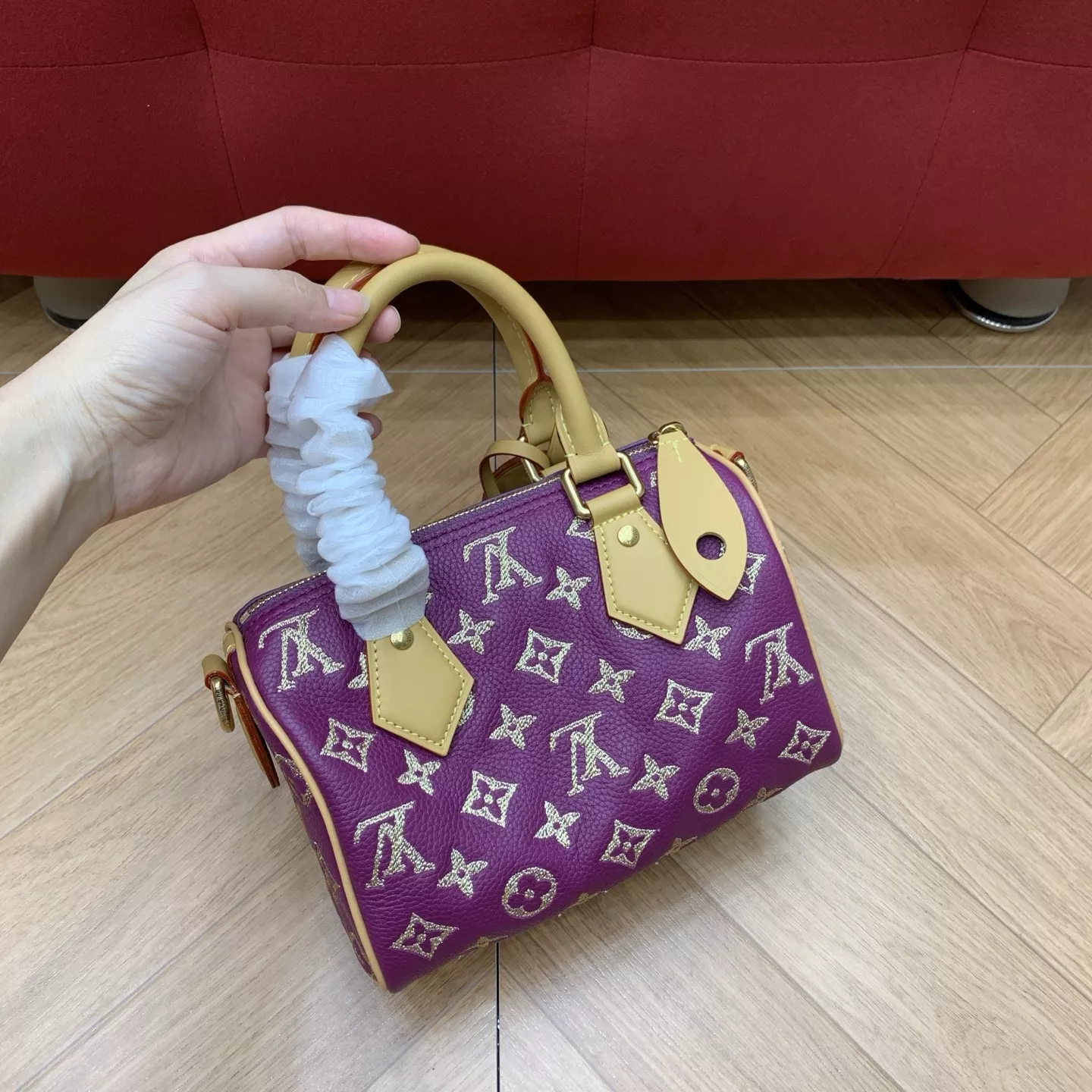 루이비통 스피디 20 로즈 퍼플 자수 로고 보스턴백 상세 이미지 23