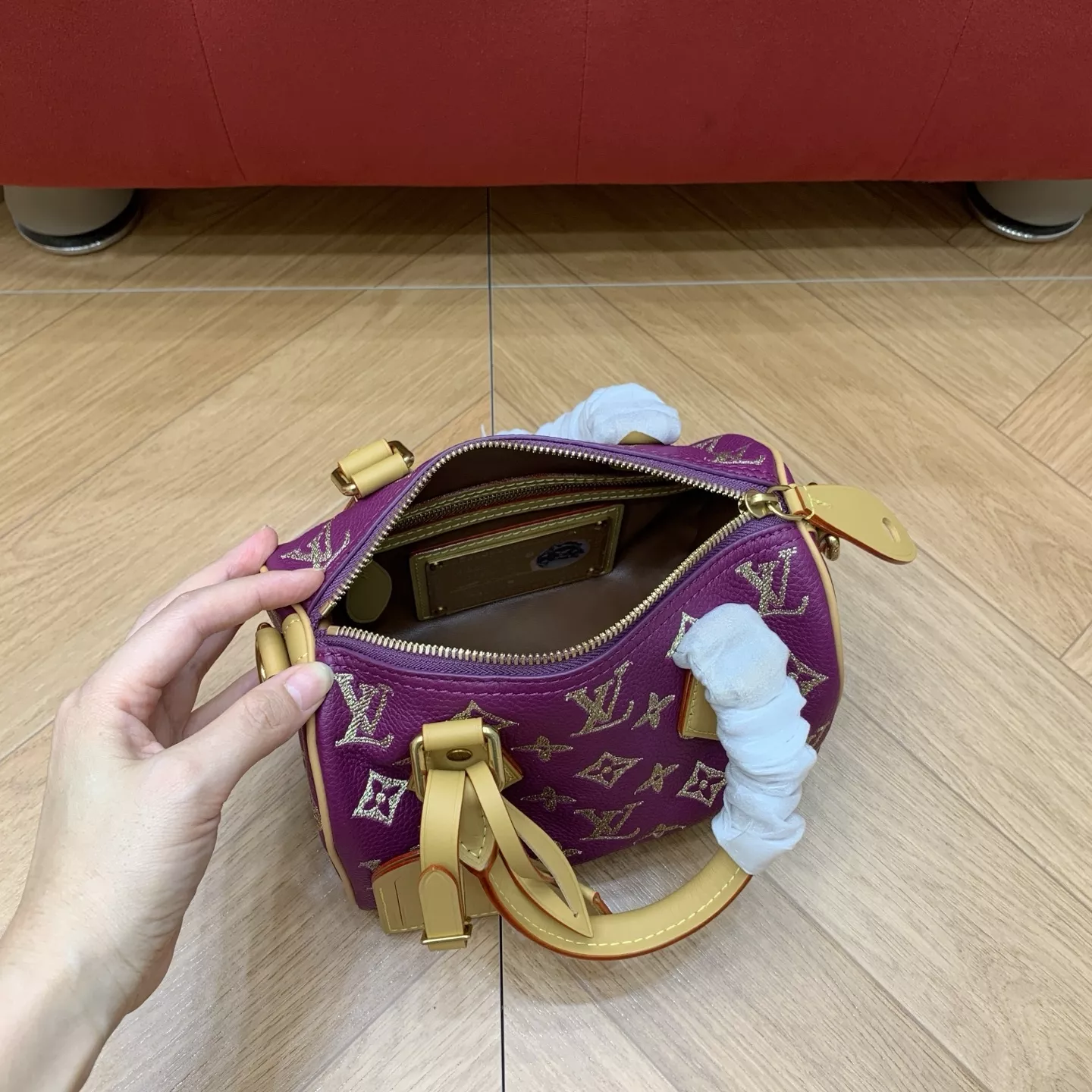 루이비통 스피디 20 로즈 퍼플 자수 로고 보스턴백 상세 이미지 29