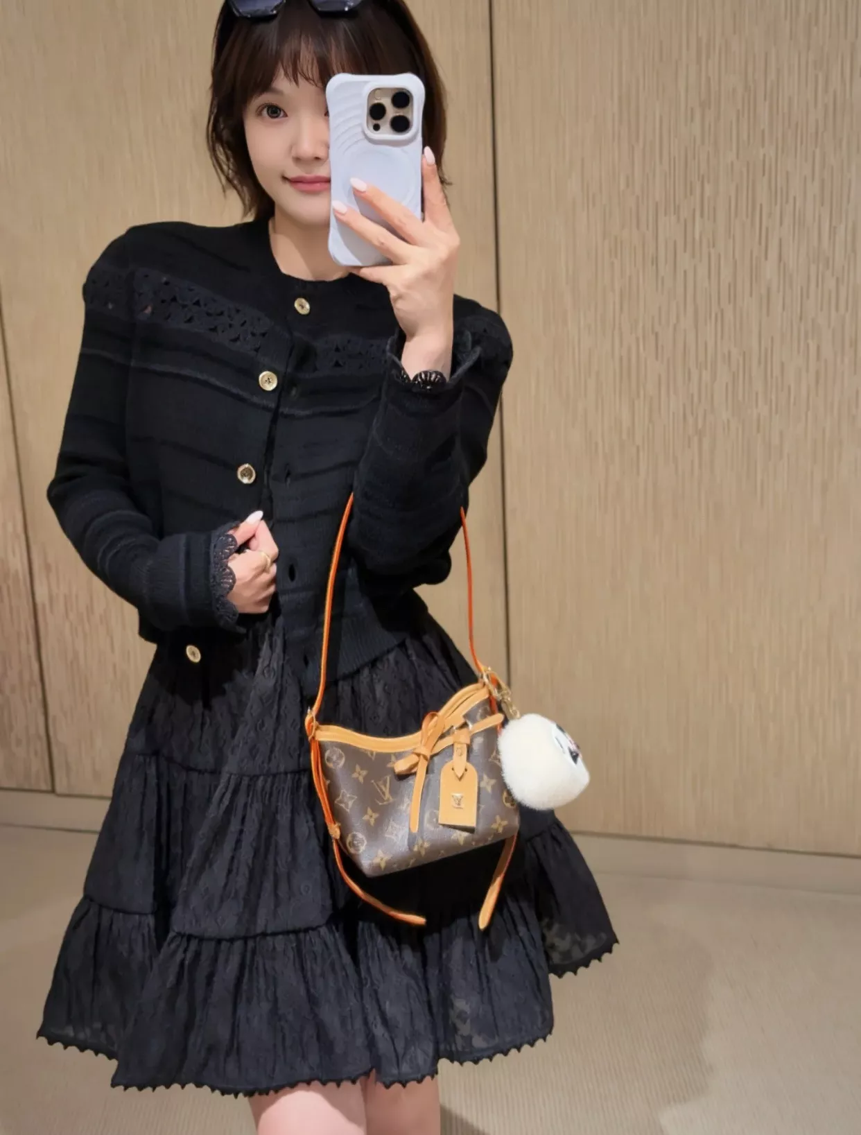 루이비통 나노 캐리올 모노그램 미니 토트백 상세 이미지 40