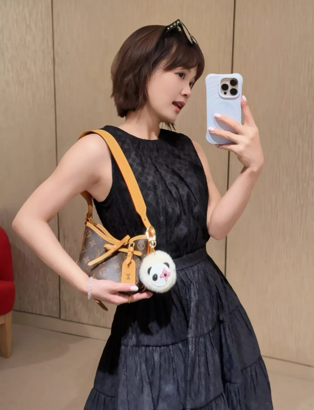 루이비통 나노 캐리올 모노그램 미니 토트백 상세 이미지 41