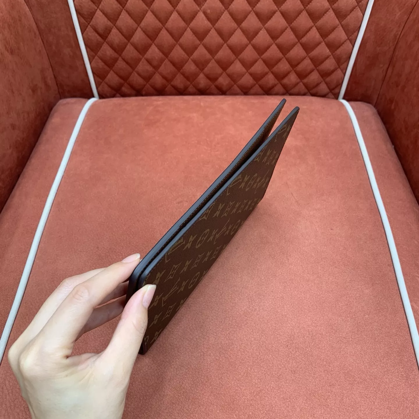 루이비통 모노그램 캔버스 브라운 라이닝 노트 커버 상세 이미지 6