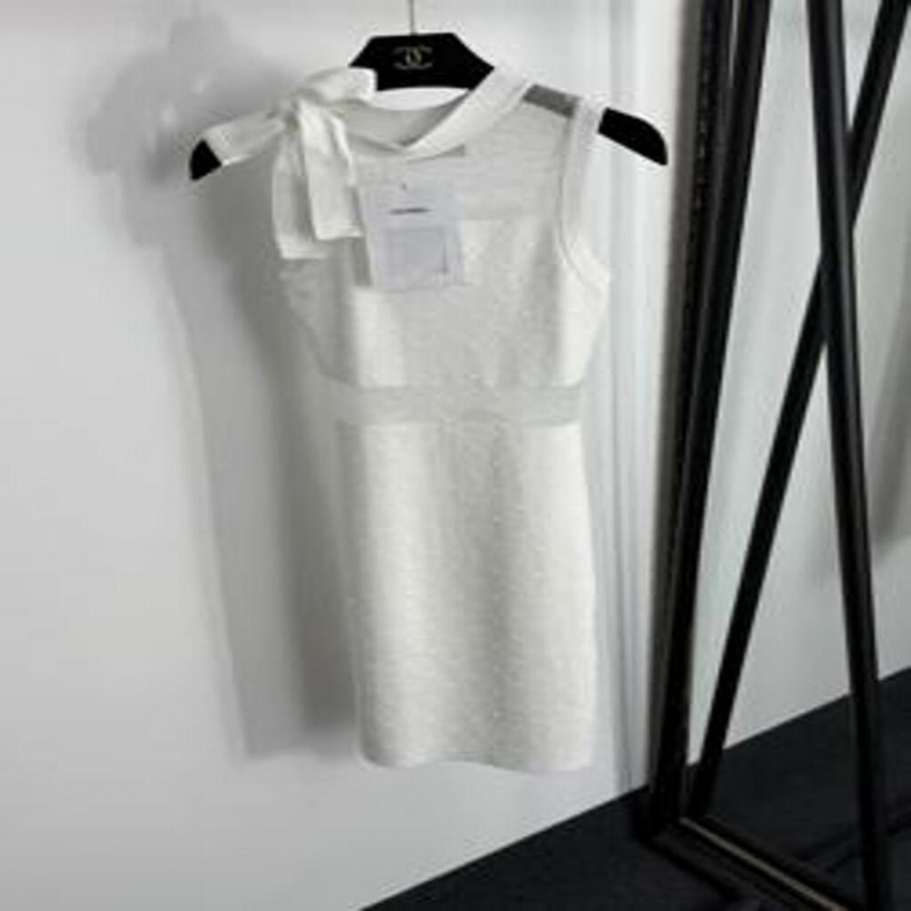 샤넬 큐빅 로고 장식 시스루 배색 리본 도트 니트 원피스