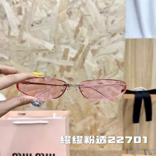 미우미우 슬림 메탈 브리지 핑크 틴트 캣아이 안경