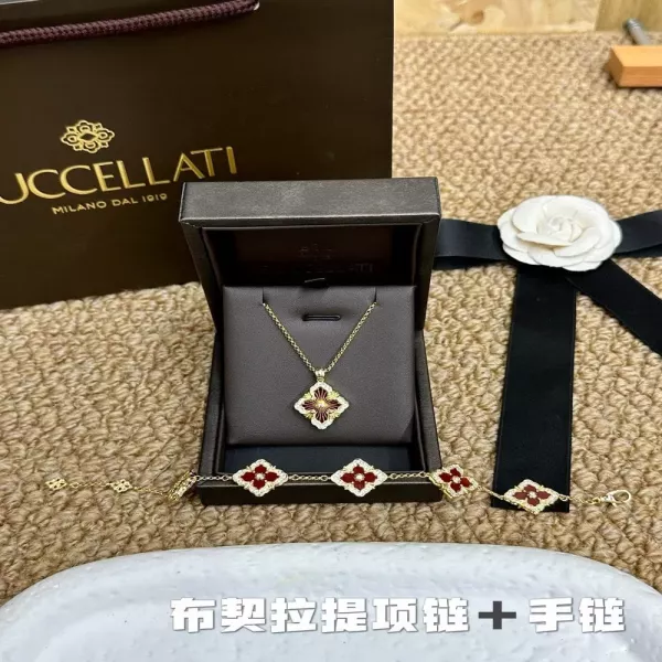 부첼라티 플라워 모티브 골드 목걸이 팔찌 세트