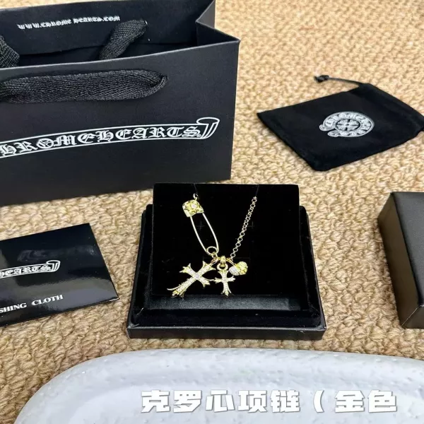 크롬하츠 십자가 펜던트 내추럴 다이아 장식 목걸이