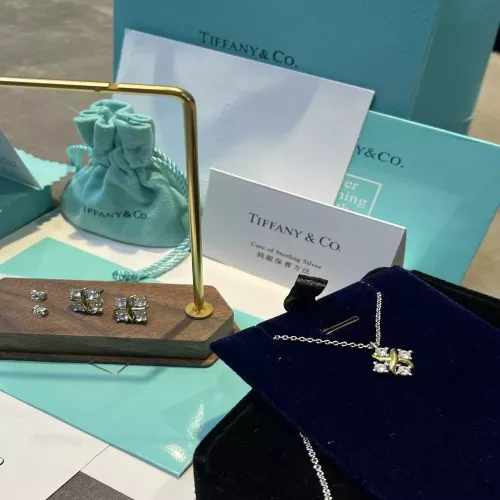 티파니앤코 린 시리즈 로고 목걸이 귀걸이 세트