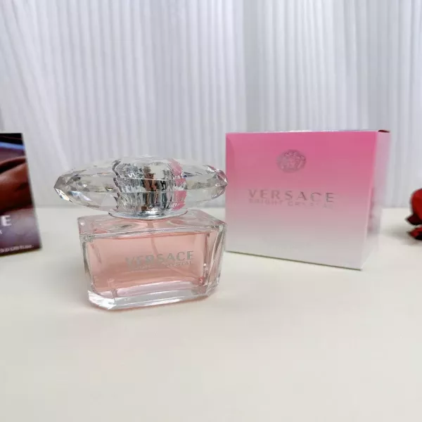 베르사체 브라이트 크리스탈 플로럴 프루티 90ml 향수