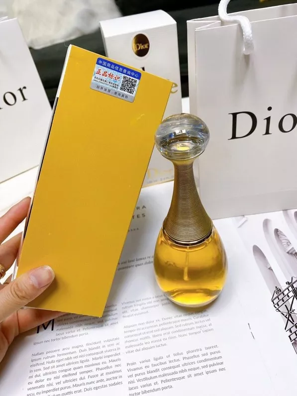 디올 자도르 플로럴 프루티 100ml EDP 향수 상세 이미지 9