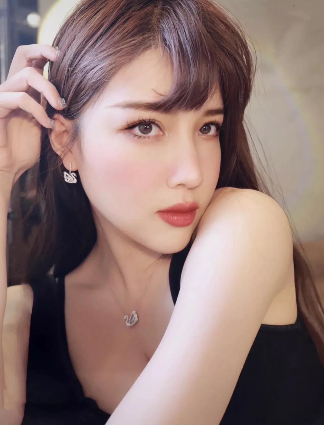 스와로브스키 댄싱 스완 화이트 크리스털 스완 목걸이 상세 이미지 8