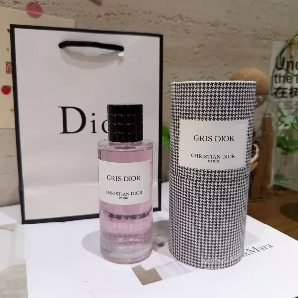 디올 몽테뉴 살롱 하운드투스 그리 디올 오 드 퍼퓸