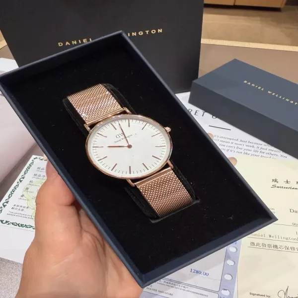 다니엘웰링턴 클래식 페티트 36mm 로즈골드 메탈 손목시계