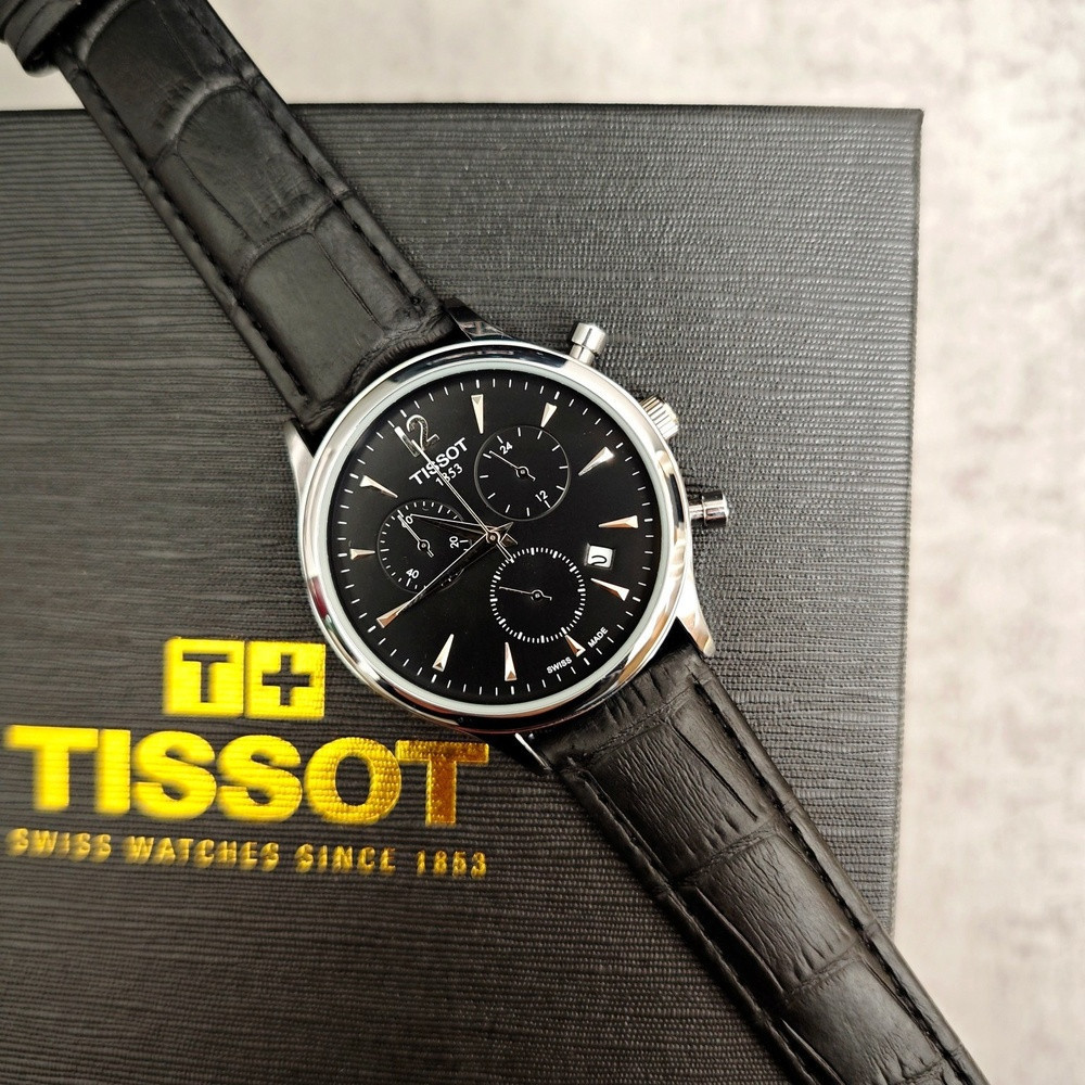 티쏘 트래디션 블랙 다이얼 42mm 크로노그래프 손목시계