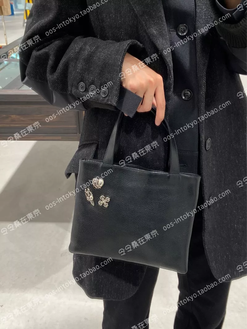 크롬하츠 실버 장식 블랙 레더 베일리 토트백 상세 이미지 22