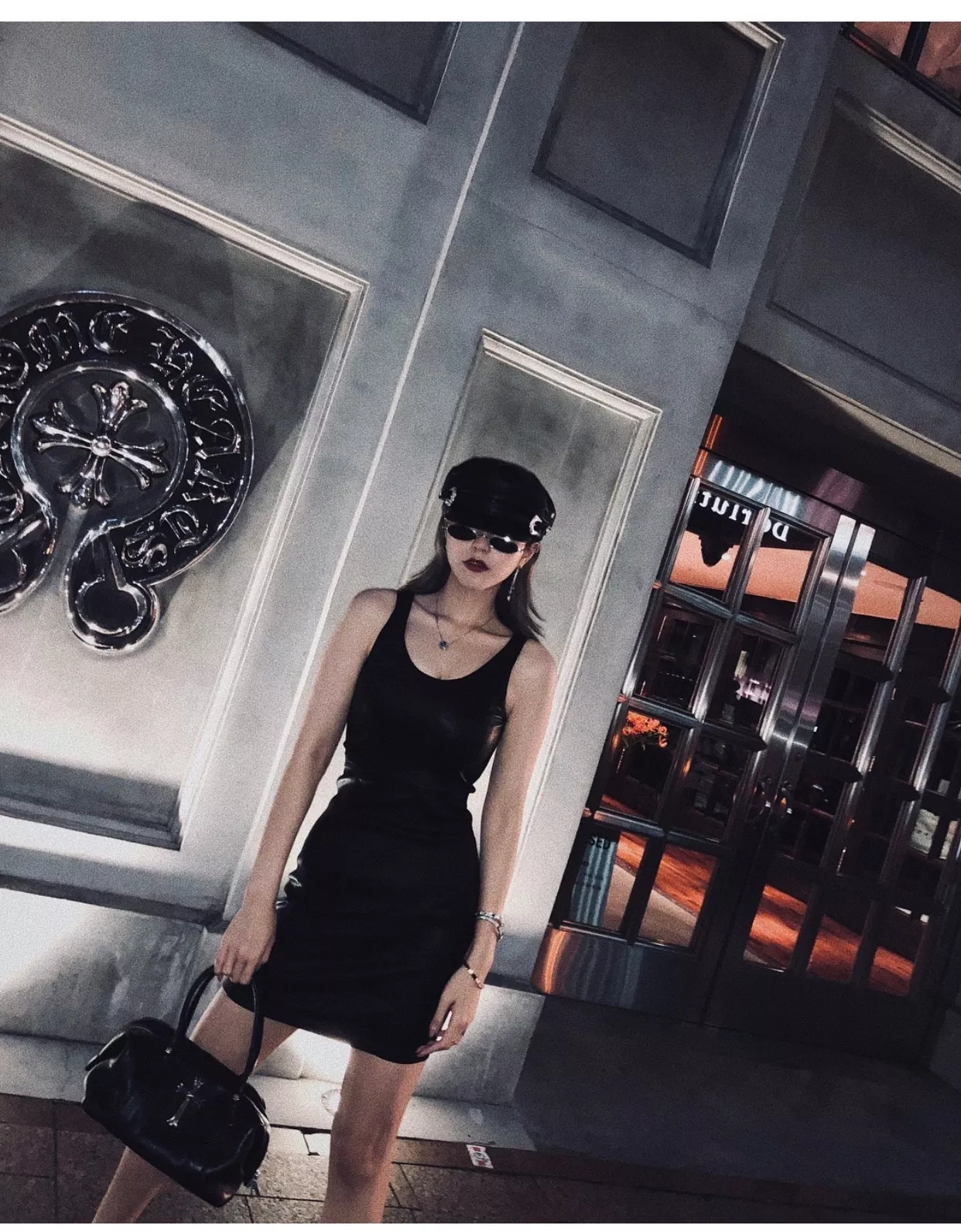 크롬하츠 십자가 장식 모니카 만두형 쇼퍼백 상세 이미지 23
