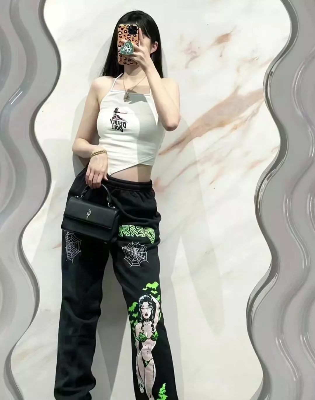 크롬하츠 벨라 콜라보 하트 소드 블랙 레더 바게트백 상세 이미지 18