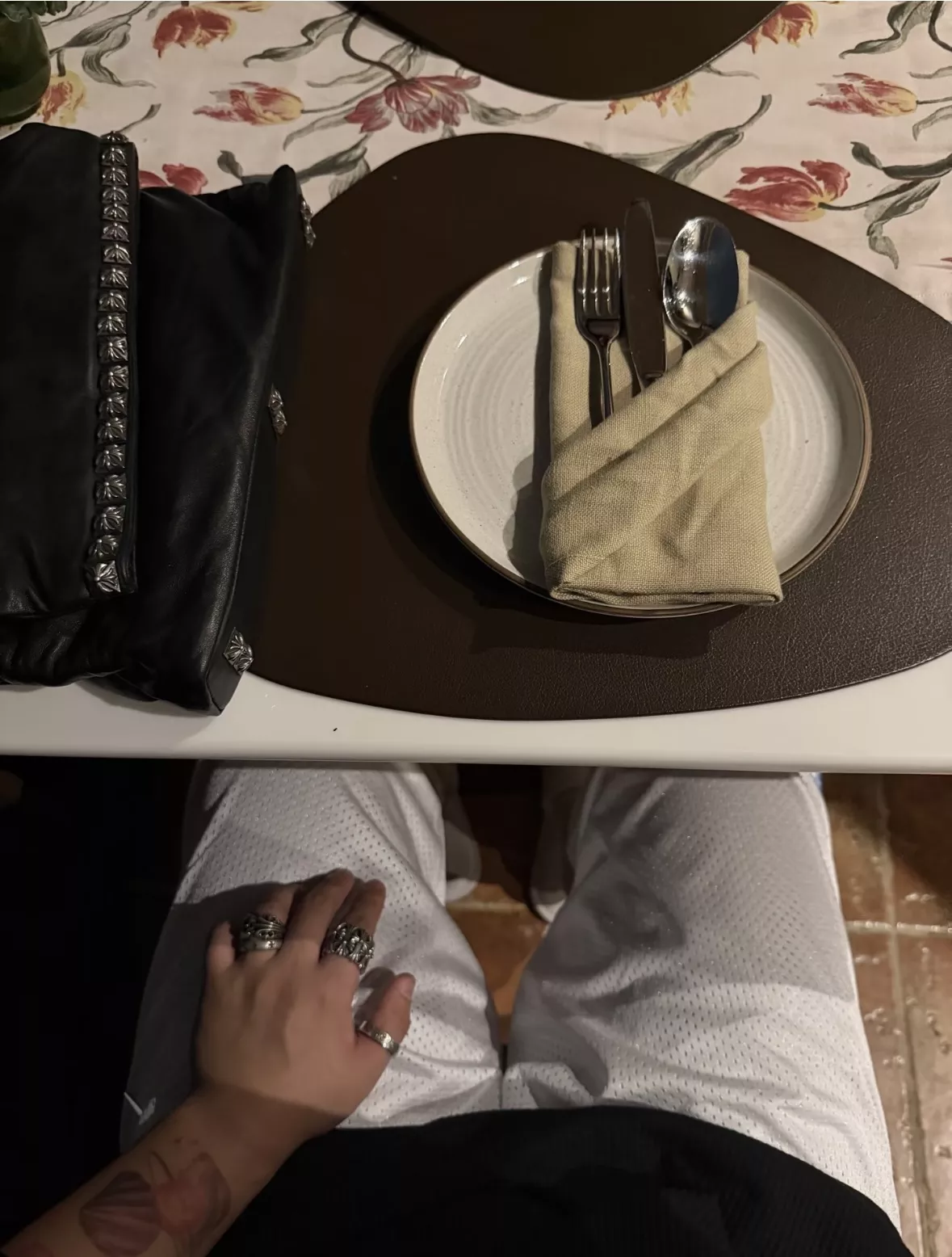 크롬하츠 크래시 양가죽 스터드 핸드 클러치 상세 이미지 23