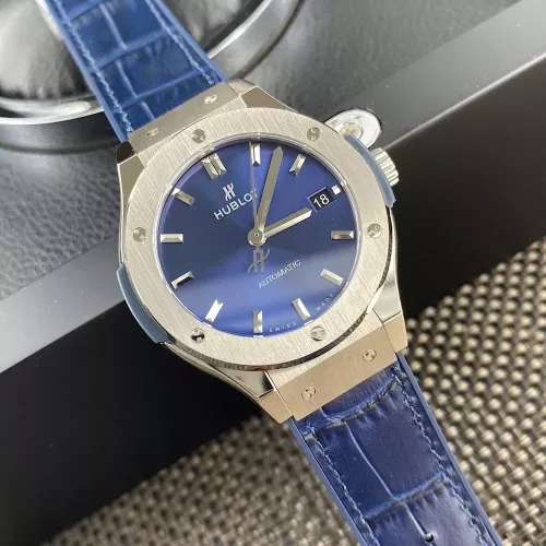 위블로 클래식 퓨전 38mm 블루 다이얼 러버 스트랩 시계