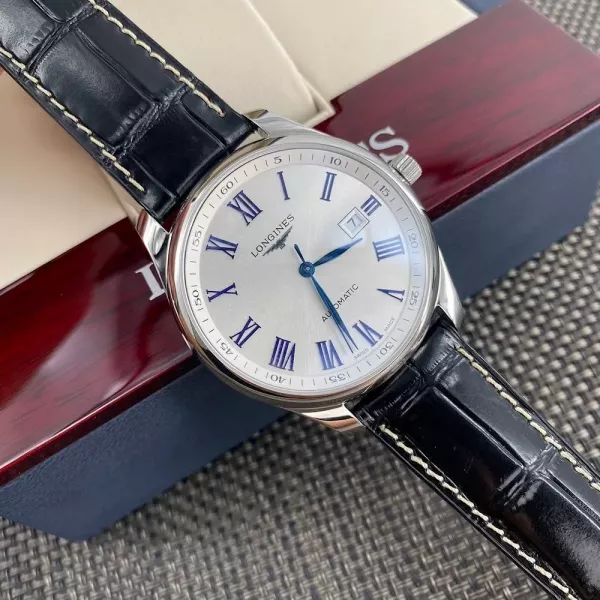 론진 명장 시리즈 42mm 화이트 다이얼 가죽 손목시계