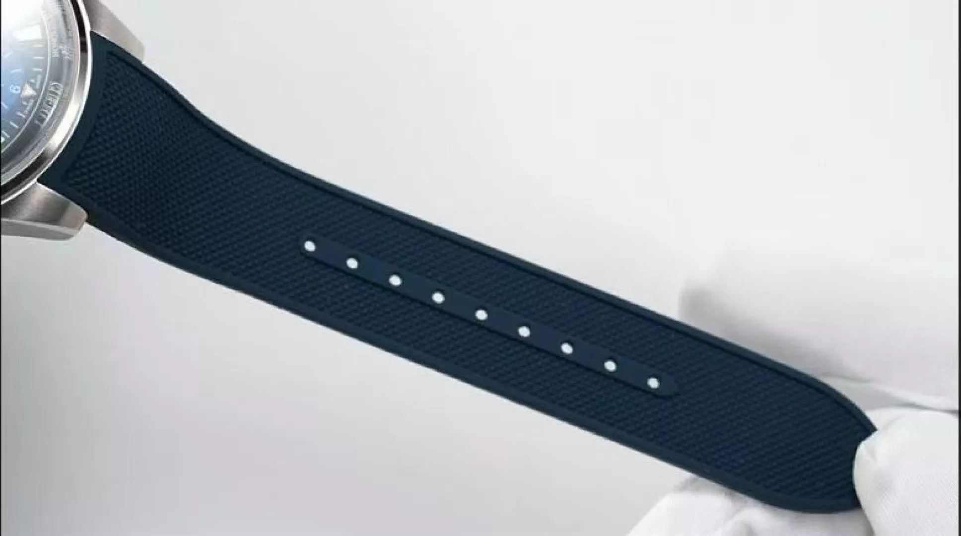 예거르쿨트르 북극성 지오그래픽 월드타임 42mm 러버 스트랩 시계 상세 이미지 6