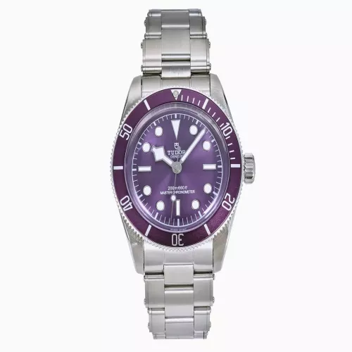 튜더 블랙베이 41mm 퍼플 다이얼 메탈 시계