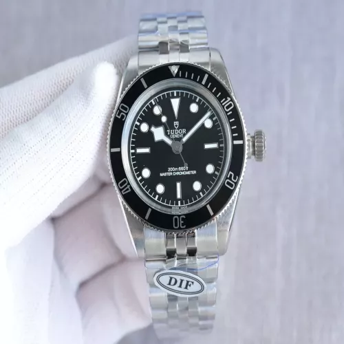 튜더 블랙 다이얼 레드 베젤 41mm 메탈 시계