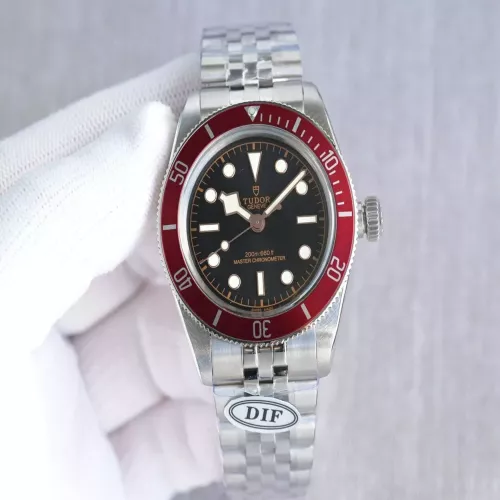 튜더 블랙 베이 3세대 레드 베젤 41mm 메탈 시계