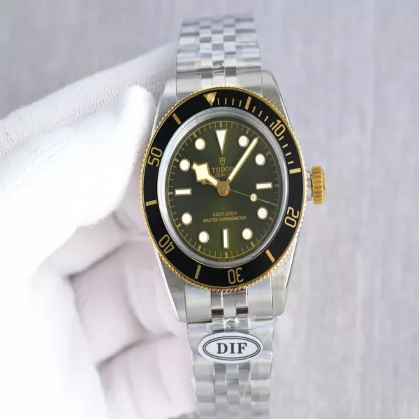 튜더 블랙베이 해러즈 175주년 41mm 오토매틱 메탈 시계