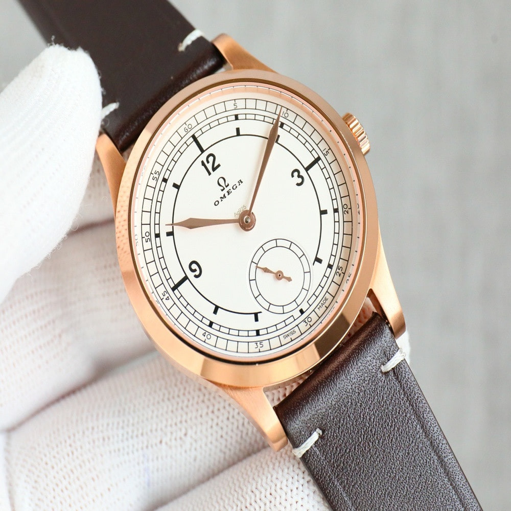 오메가 천문대 스몰세컨즈 39mm 브론즈 골드 가죽 시계