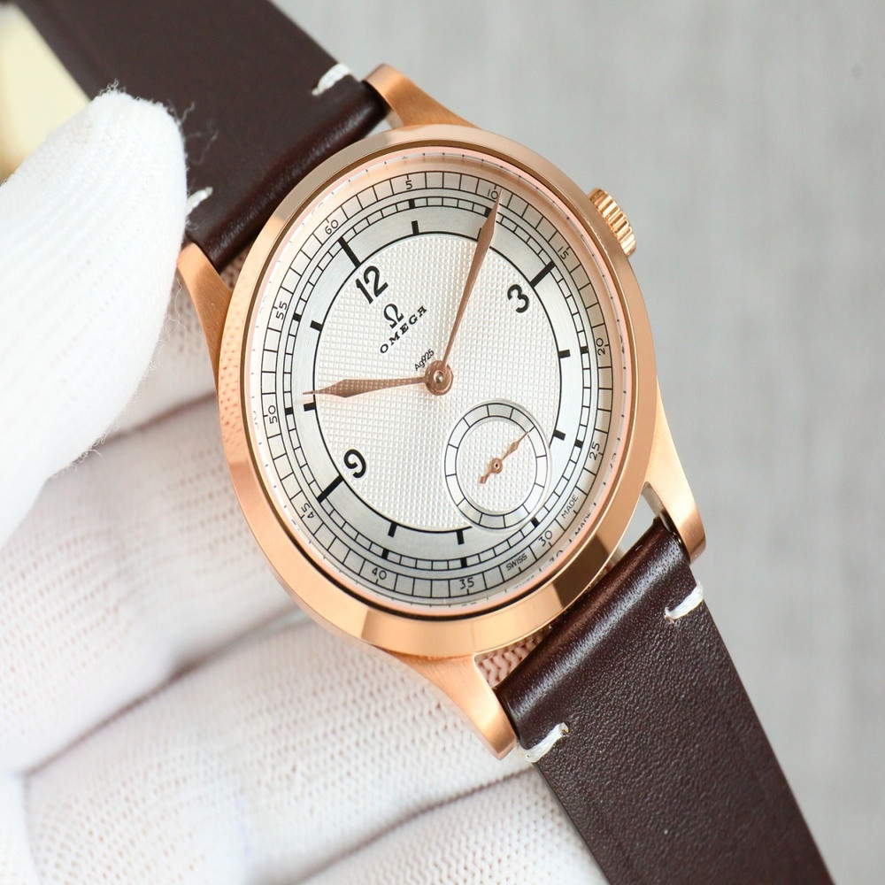 오메가 천문대 스몰세컨즈 39mm 브론즈 골드 수동 시계