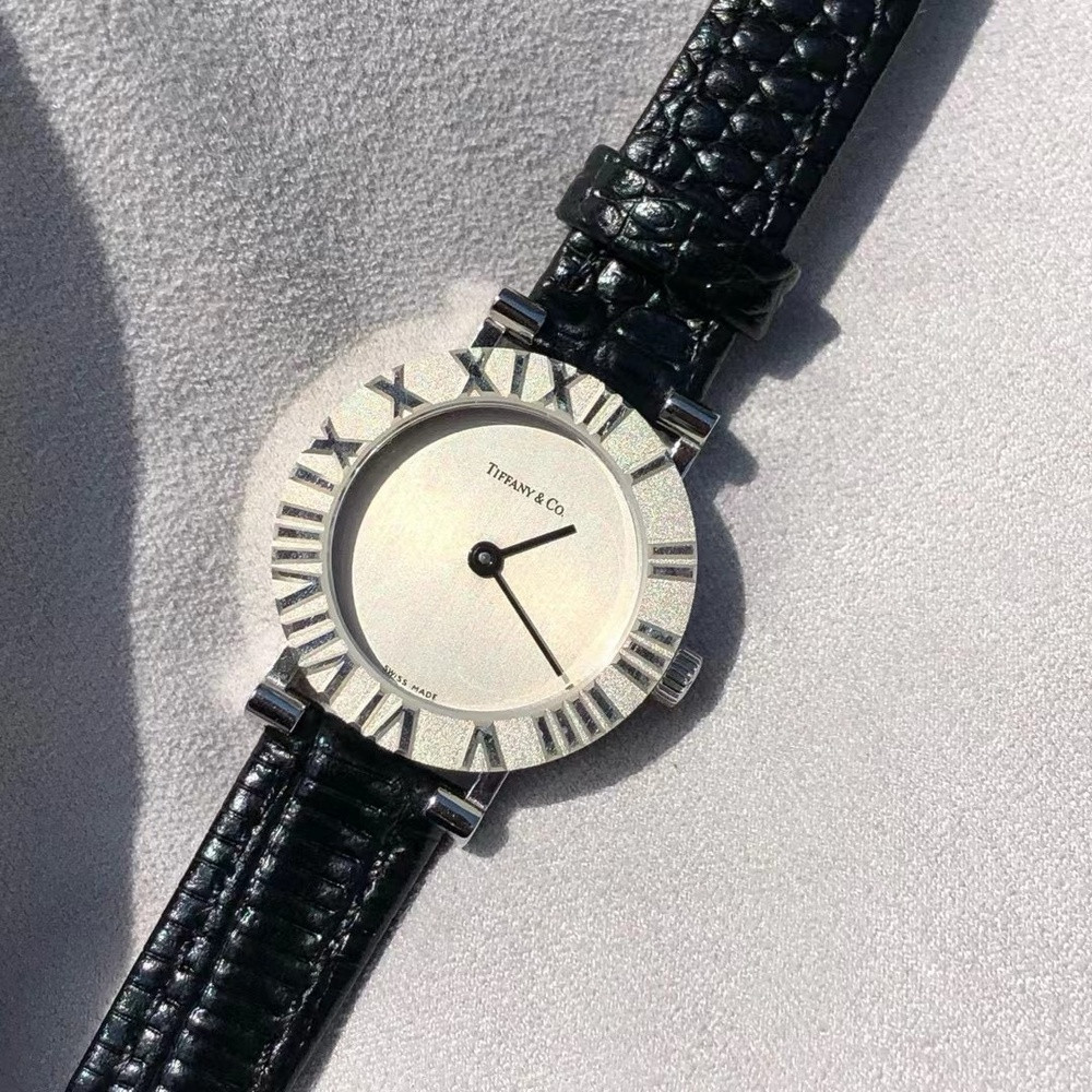티파니앤코 로마 인덱스 24mm 실버 쿼츠 손목시계