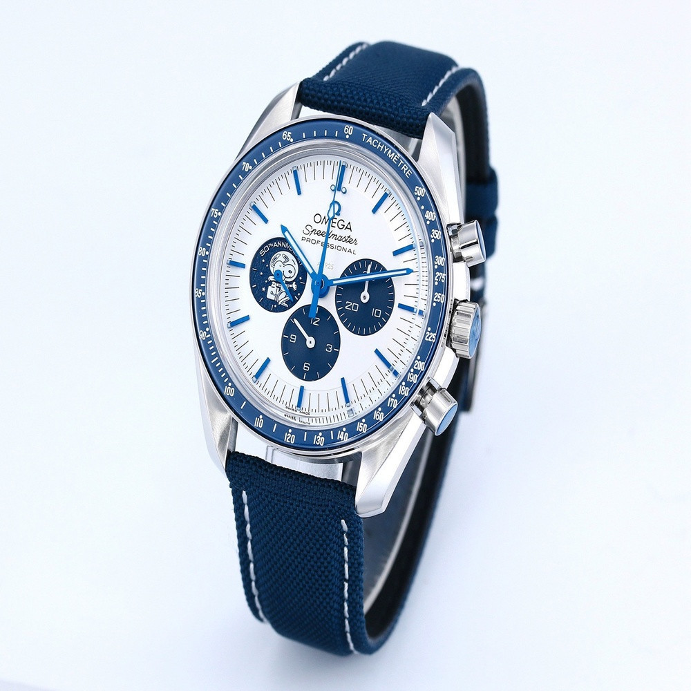 오메가 스누피 어워드 50주년 42mm 기계식 손목시계
